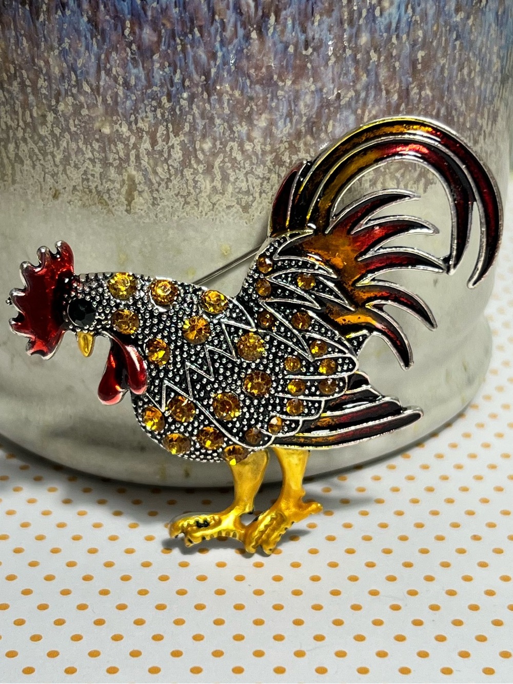 Super Cute Country Enamel Rooster Hot In Hollywood Chicken Bird Brooch pin